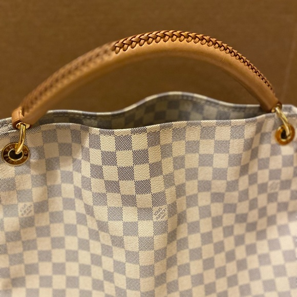 Louis Vuitton
Artsy Handbag Damier MM - Picture 2 of 7